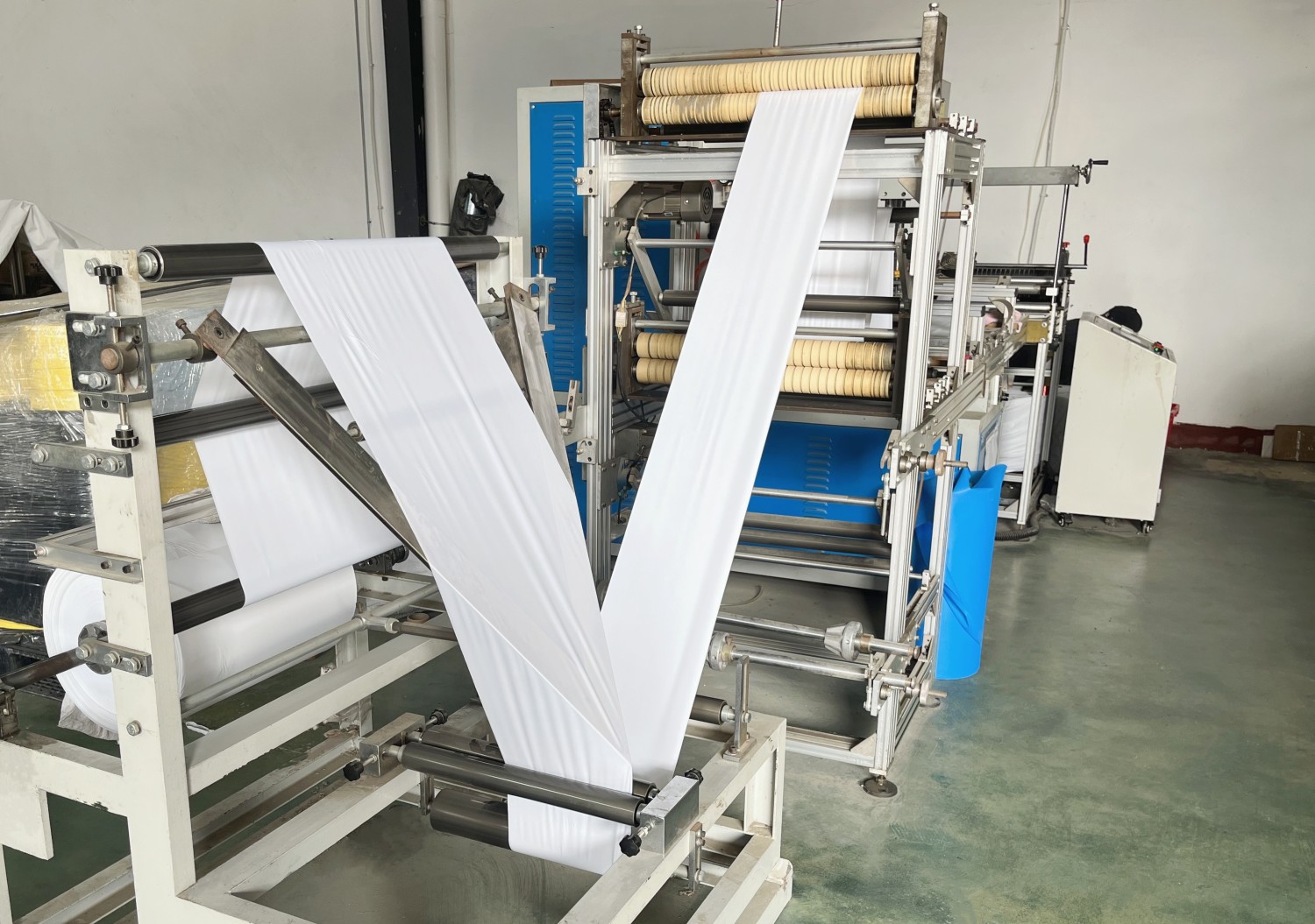 PVC sleeve cover production2